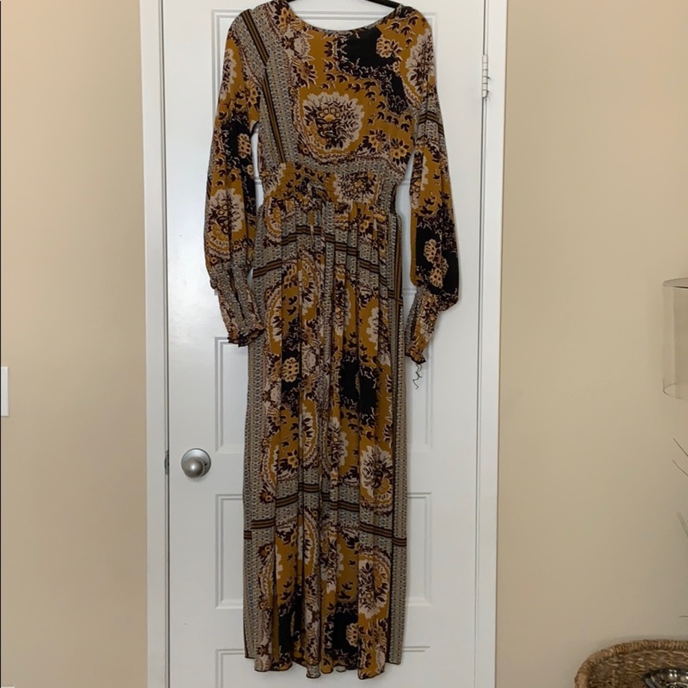 BOOHOO Pattern dress